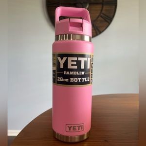 Yeti Rambler 26 oz with straw lid